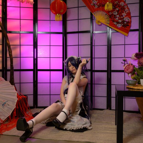 gallery-item